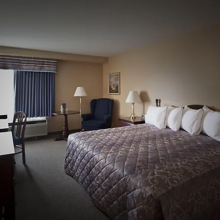 Chateau Repotel Duplessis Airport-2